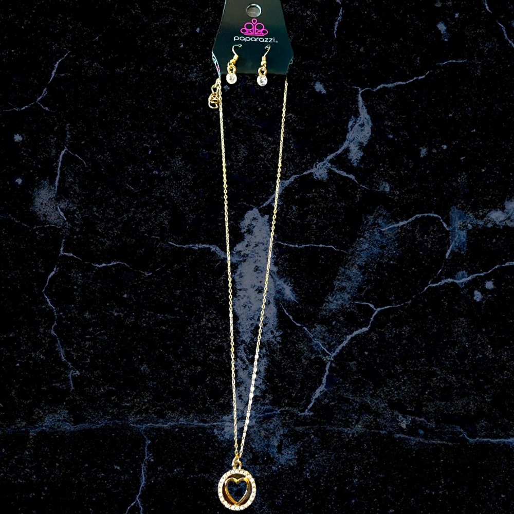 Paparazzi heart necklace and earring set